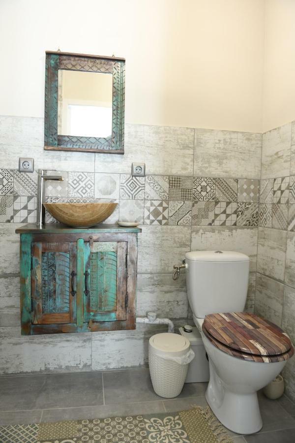 Chambre D'Hotes Du Charme Provencal Senas Ngoại thất bức ảnh